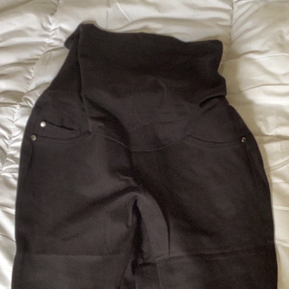 Maternity A Pea  in the Pod Size Medium Black Pants - Picture 2 of 5